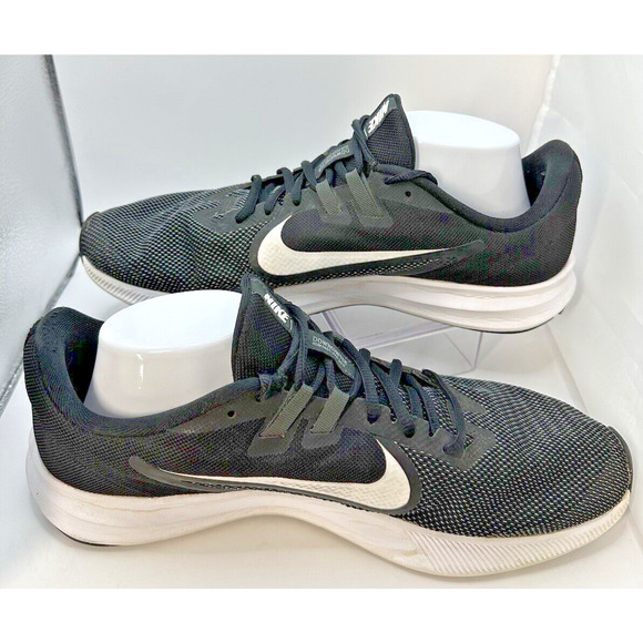Nike Downshifter 9 Shoes Men's 12 Black White Swoosh Anthracite Trainers Sport - Picture 3 of 7